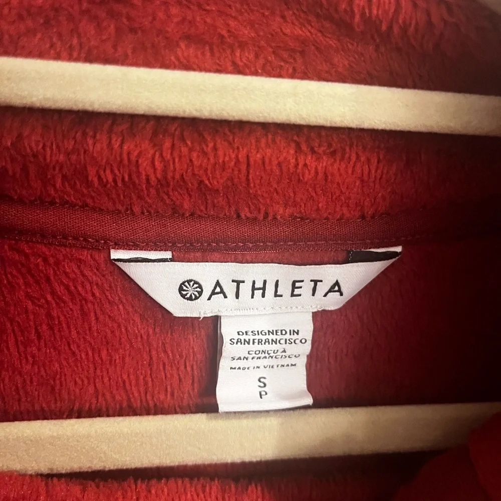 Athleta Coza Karma Asymmetrical Zippered Neck Pullover Sweatshirt Merlot Sz S - Picture 10 of 14